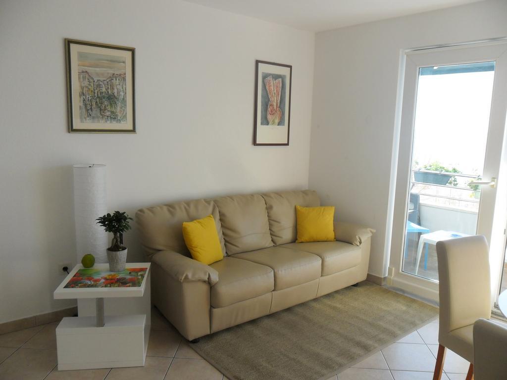 Apartments & Room Paula Stobreč الغرفة الصورة