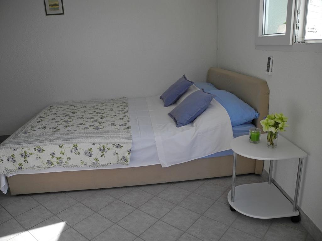 Apartments & Room Paula Stobreč المظهر الخارجي الصورة
